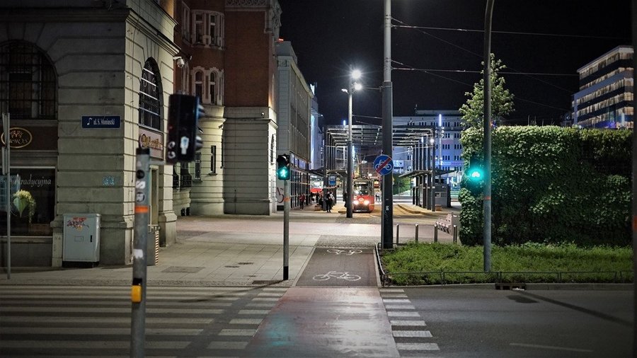 Aleja Korfantego, Rynek w Katowicach nocą