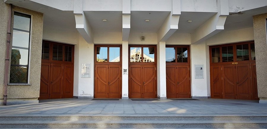 Wejście główne do kościoła Nawrócenia św. Pawła Apostoła w Pyskowicach