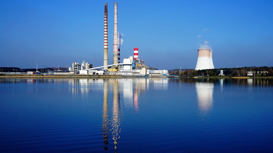 Elektrownia nad Zalewem Rybnickim, widok z drona