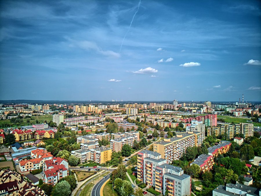 Osiedle mieszkaniowe w Tychach z lotu ptaka