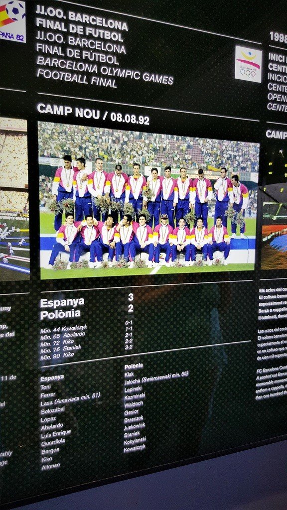Tablica pamiątkowa z Letnich Igrzysk Olimpijskich Barcelona 1992 na Camp Nou